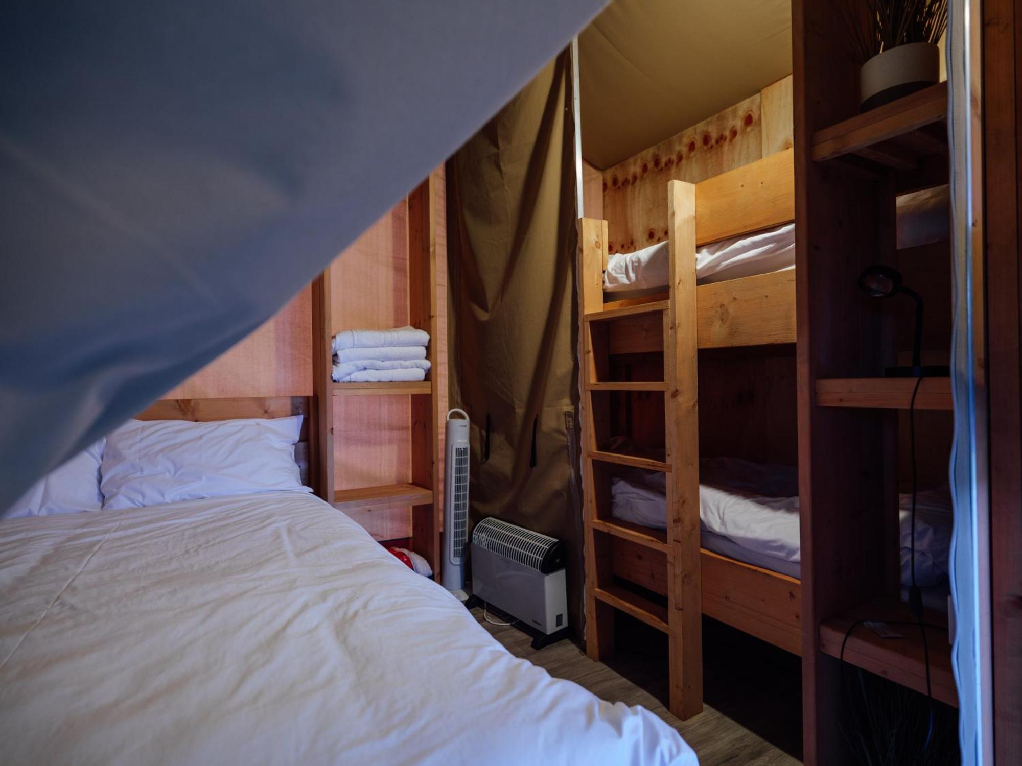 Sunset Retreats Safari Tent Ombersley Exterior photo